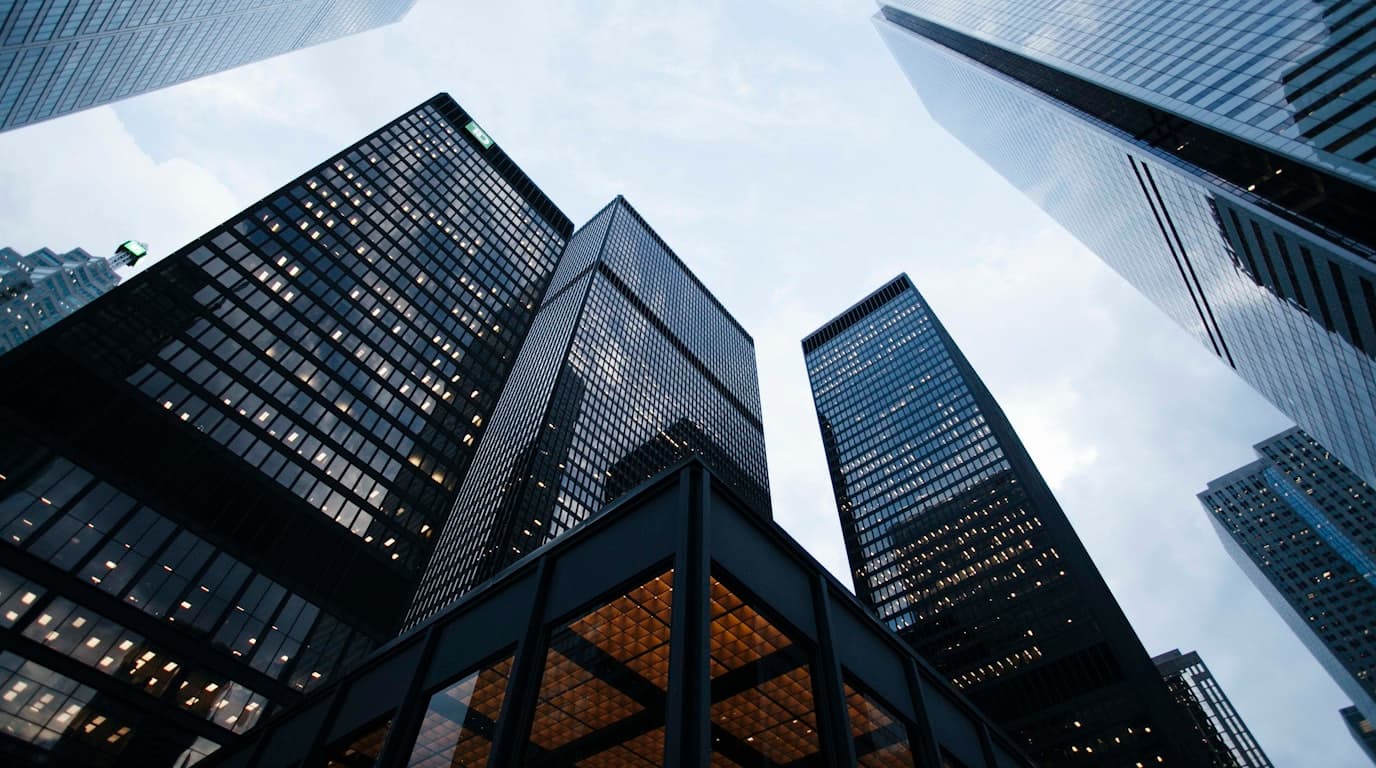 Building an AI Governance Framework: From US Rules to Article 4 Readiness